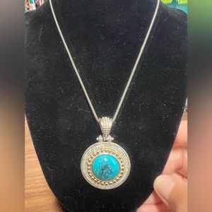 EUC Vintage silver and  Turquoise necklace